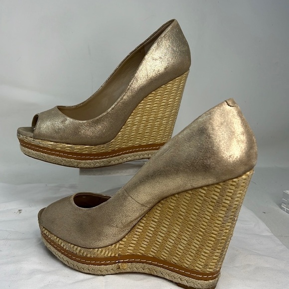 Saks Fifth Avenue “Grace” Sz 9.5 Gold Suede High Heel Wedge Open Toe Shoes - Picture 1 of 9